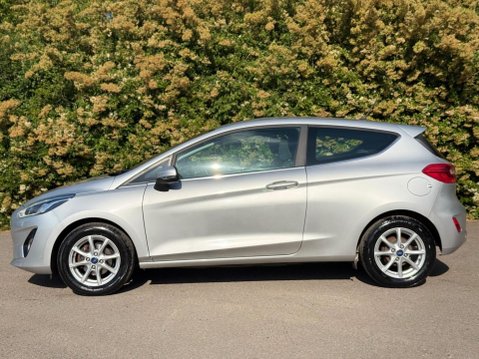 Ford Fiesta 1.0T EcoBoost Zetec Euro 6 (s/s) 3dr 6