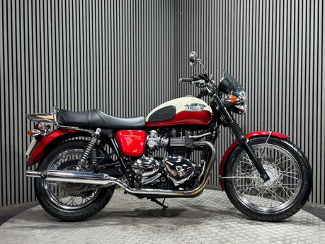 Triumph Bonneville 2012 ONLY 13K STUNNING EXAMPLE MOT WARRANTY 865CC