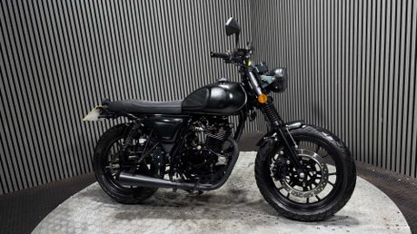 Mutt FSR 2021 ONLY 7K MODERN RETRO 125CC LEARNER BIKE LONG MOT 4