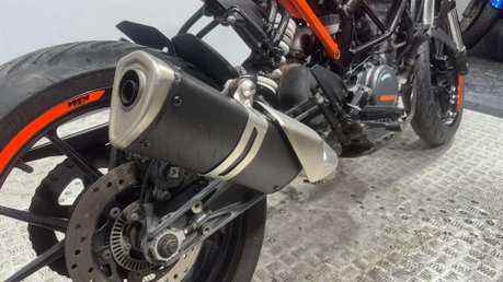 KTM Duke 2020 ONLY 10K RUNNING PROJECT BIKE SPARES OR REPAIR 125CC 15