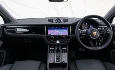 Porsche Macan S PDK 12