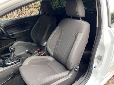 Ford Fiesta 1.0T EcoBoost Zetec S Euro 6 (s/s) 3dr 23