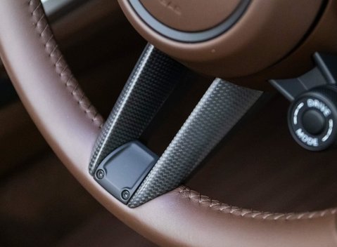 Porsche 911 Turbo S Cabriolet (992) 8