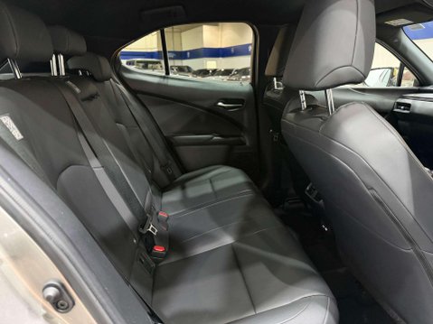 Lexus Ux 2.0 250h SUV 5dr Petrol Hybrid E-CVT Euro 6 (s/s) (184 ps) 37