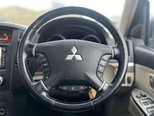 Mitsubishi Shogun 3.2 DI-DC SG3 SUV 5dr Diesel Auto 4WD Euro 5 LWB (197 ps) 63