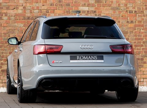 Audi RS6 Avant Performance 3