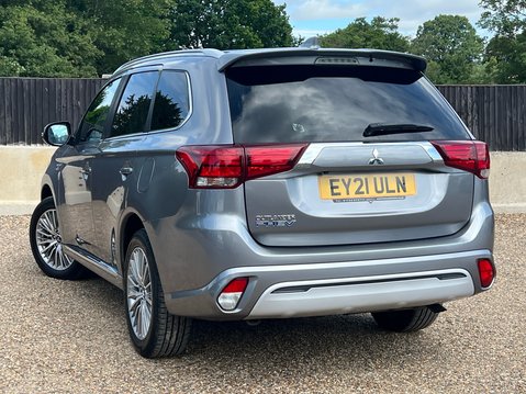 Mitsubishi Outlander PHEV DYNAMIC 2