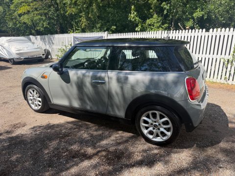 Mini Hatch COOPER 14