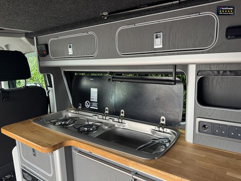 Volkswagen Transporter Highline|Camper|4 Berth|4 Belt|Pop Top|Kitchen|Euro 6 10