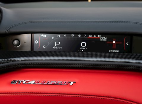 Ferrari GTC4 Lusso 20