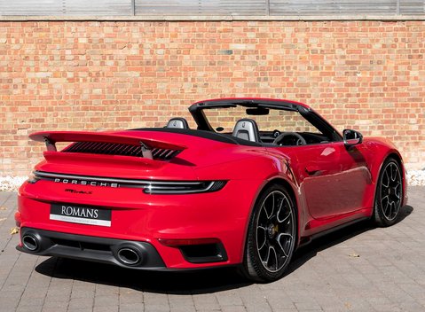 Porsche 911 Turbo S Cabriolet (992) 7