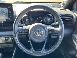 Toyota Yaris 1.5 Yaris Dynamic HEV CVT 5dr 20