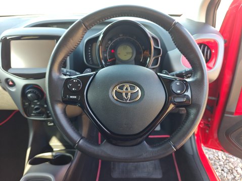 Toyota Aygo VVT-I X-PLAY X-SHIFT 32