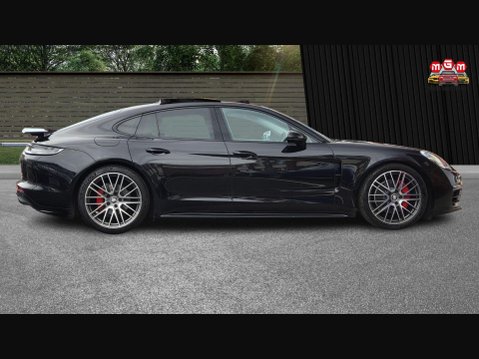 Porsche Panamera PDK 10