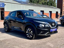 Nissan Juke 1.0 Juke Acenta Premium DiG-T 5dr 4