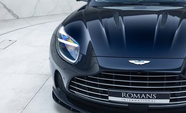 Aston Martin DB12 Volante 34