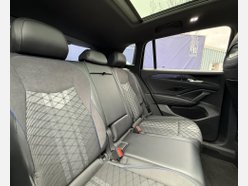 Volkswagen Tiguan 1.5 TSI eHybrid 19.7kWh R-Line SUV 5dr Petrol Plug-in Hybrid DSG Euro 6 (s/ 25