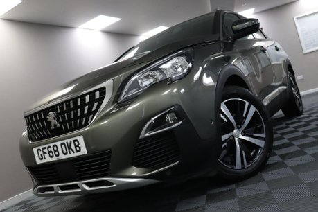 Peugeot 3008 S/S ALLURE 32
