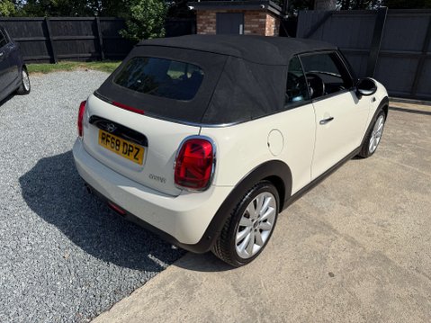 Mini Convertible 1.5 Cooper 2dr 21