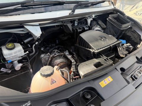 Mercedes-Benz Sprinter 2.0 315 CDI Progressive RWD L3 H2 Euro 6 (s/s) 5dr 17