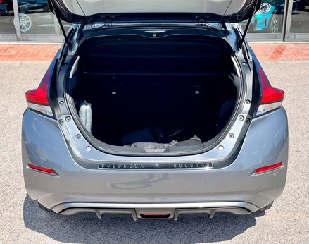 Nissan LEAF Leaf E + N-Connecta Electric, 60.9 kw/h battery, 239 mile range 5dr 65