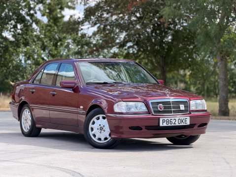 Mercedes-Benz C Class 2.0 C200 Elegance Auto 4dr 1