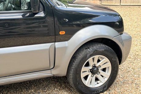 Suzuki Jimny SZ4 34