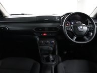 Dacia Sandero ESSENTIAL SCE 37