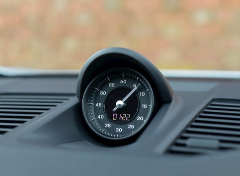 Porsche 911 Carrera 4S (992) 18