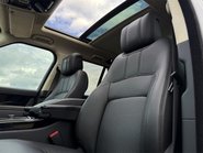 Land Rover Range Rover WESTMINSTER BLACK 43