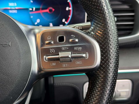 Mercedes-Benz GLE 2.0 GLE300d AMG Line SUV 5dr Diesel G-Tronic 4MATIC Euro 6 (s/s) (245 ps) 28