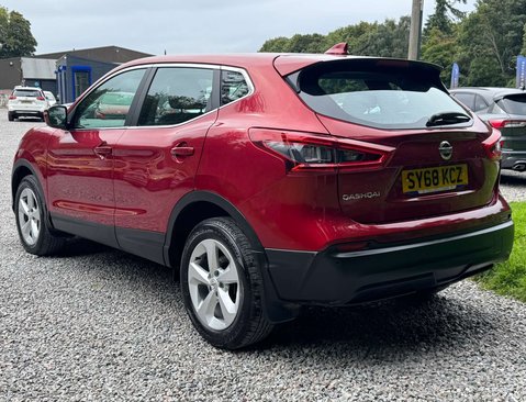 Nissan Qashqai 1.5 Qashqai Acenta Premium dCi 5dr 9