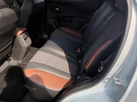 Suzuki e Vitara 135kW Ultra ALLGRIP-e 61kWh 5dr Auto 37