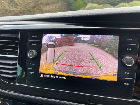 Volkswagen Caravelle 2.0 TDI Executive MPV 5dr Diesel DSG Euro 6 (s/s) (150 ps) 47