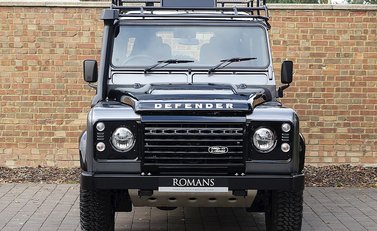 Land Rover 90 Adventure 2