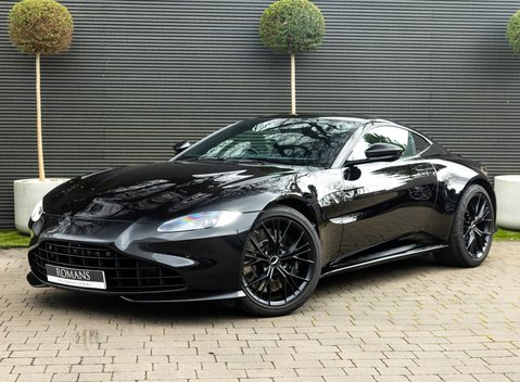 Aston Martin Vantage V8 2