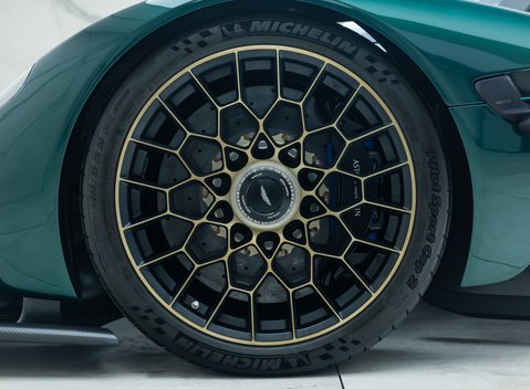 Aston Martin Valkyrie 28