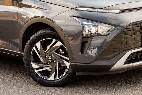 Hyundai BAYON T-GDI SE CONNECT DCT MHEV 11