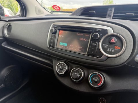Toyota Yaris 1.33 Dual VVT-i TR Euro 5 5dr 11