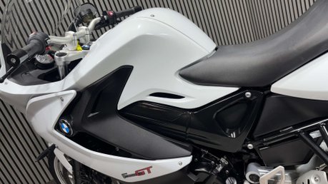 BMW F800 2013 ONLY 25K NEW MOT VERY CLEAN SPORTS TOURER 800CC 35