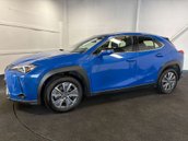 Lexus Ux 300E 2