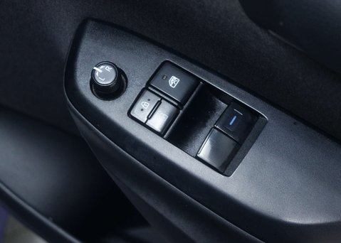 Toyota Yaris 1.5 Yaris Icon HEV CVT 5dr 37