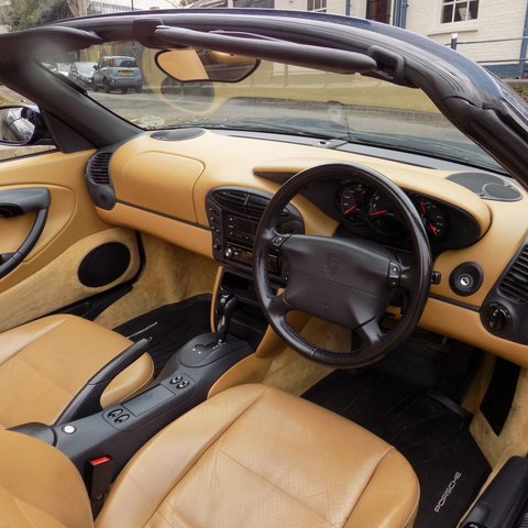 Porsche Boxster 986 2.5 Tiptronic