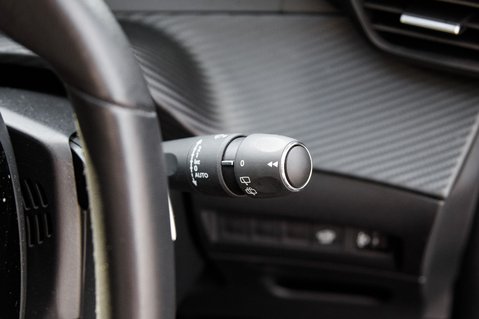 Peugeot 2008 PURETECH EAT8 S/S ALLURE 13