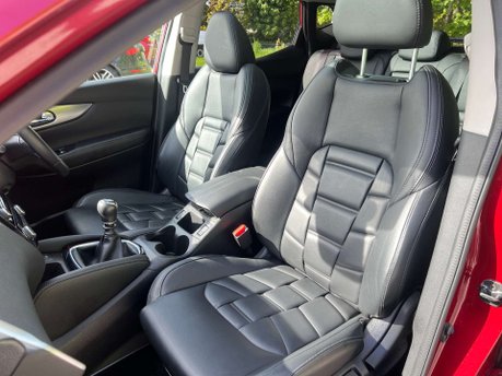 Nissan Qashqai 1.3 Qashqai N-Motion DiG-T 5dr 42