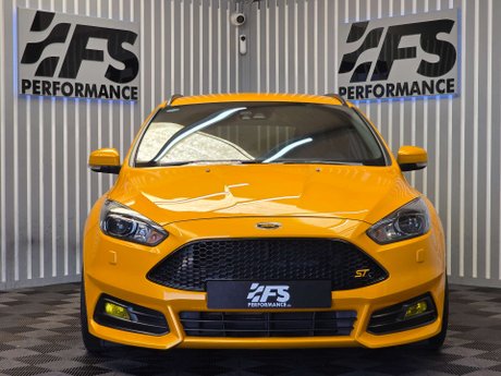 Ford Focus 2.0T EcoBoost ST-3 Estate 5dr Petrol Manual Euro 6 (s/s) (250 ps) 2