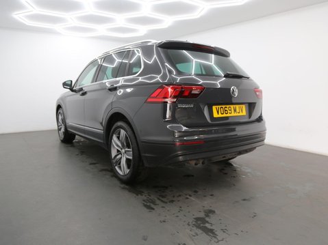 Volkswagen Tiguan 2.0 TDI Match Euro 6 (s/s) 5dr 7