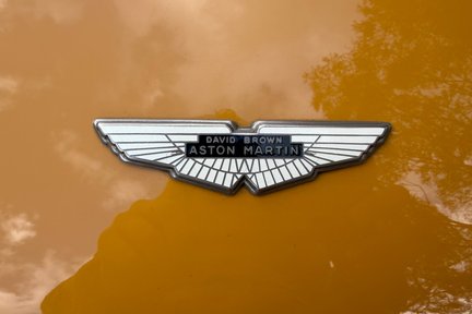 Aston Martin DBS Vantage 1 of 9 Bahamas Yellow 17