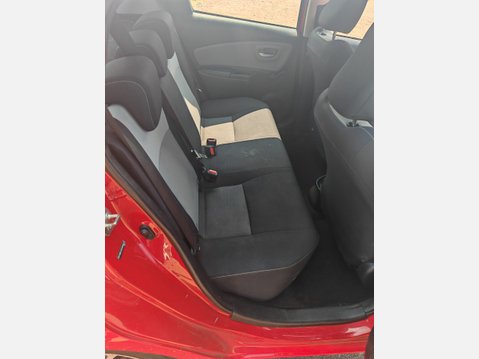 Toyota Yaris VVT-I ICON TECH 15