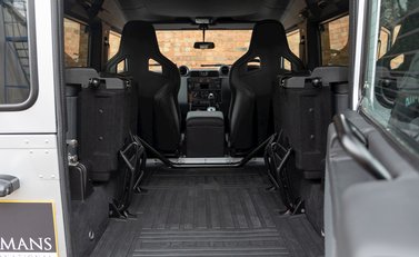 Land Rover Defender 90 Works V8 70th Edition 28